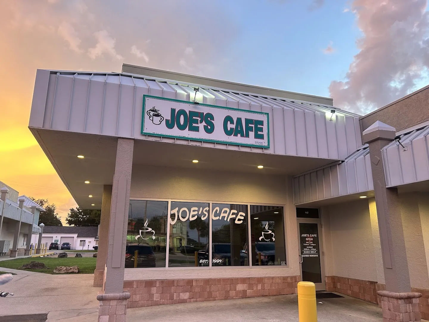 Joe's Cafe